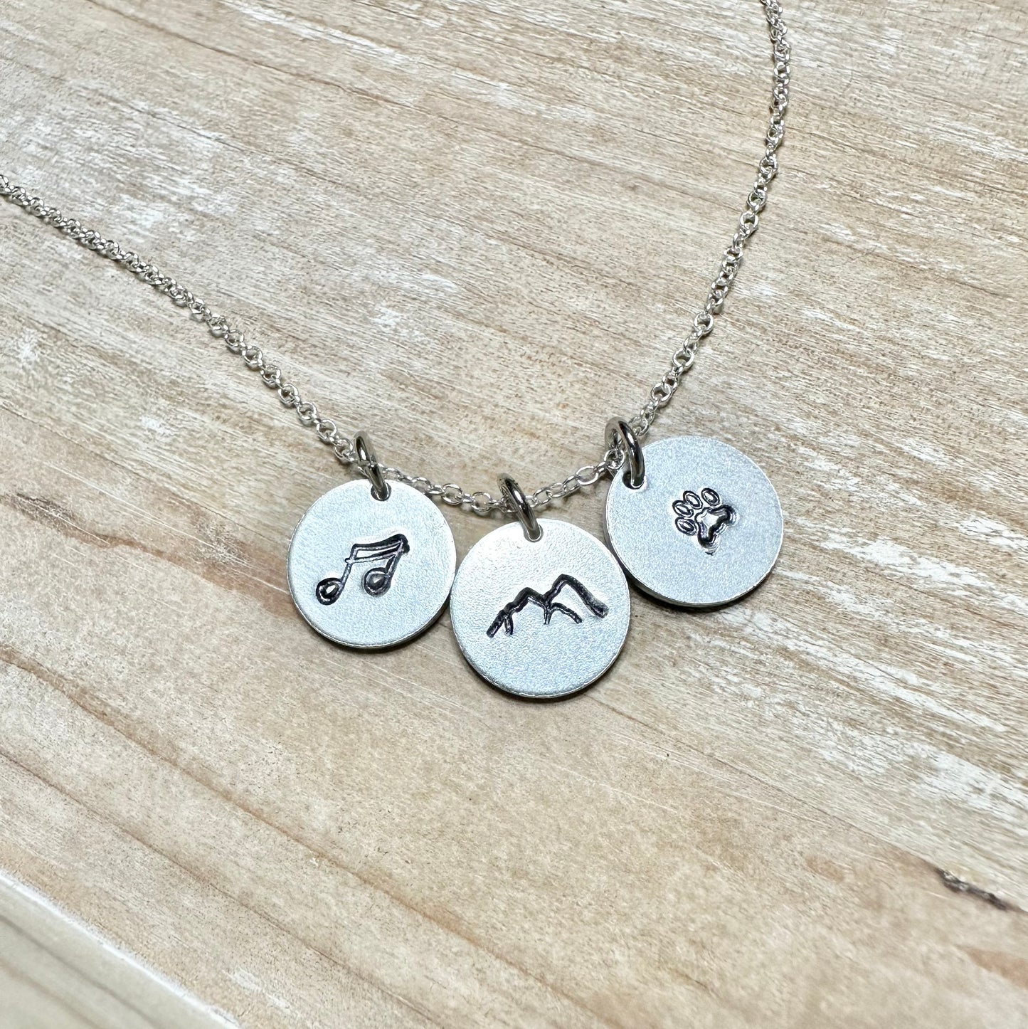 Dainty Disk Necklace