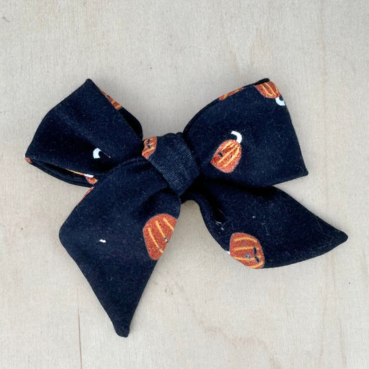 Sparkle Pumpkin Knit Bow