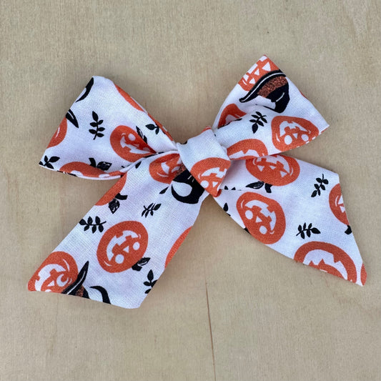 White Jack-o'-Lantern Bow